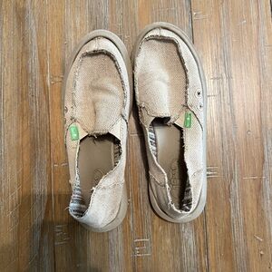 Sanuk shoes
